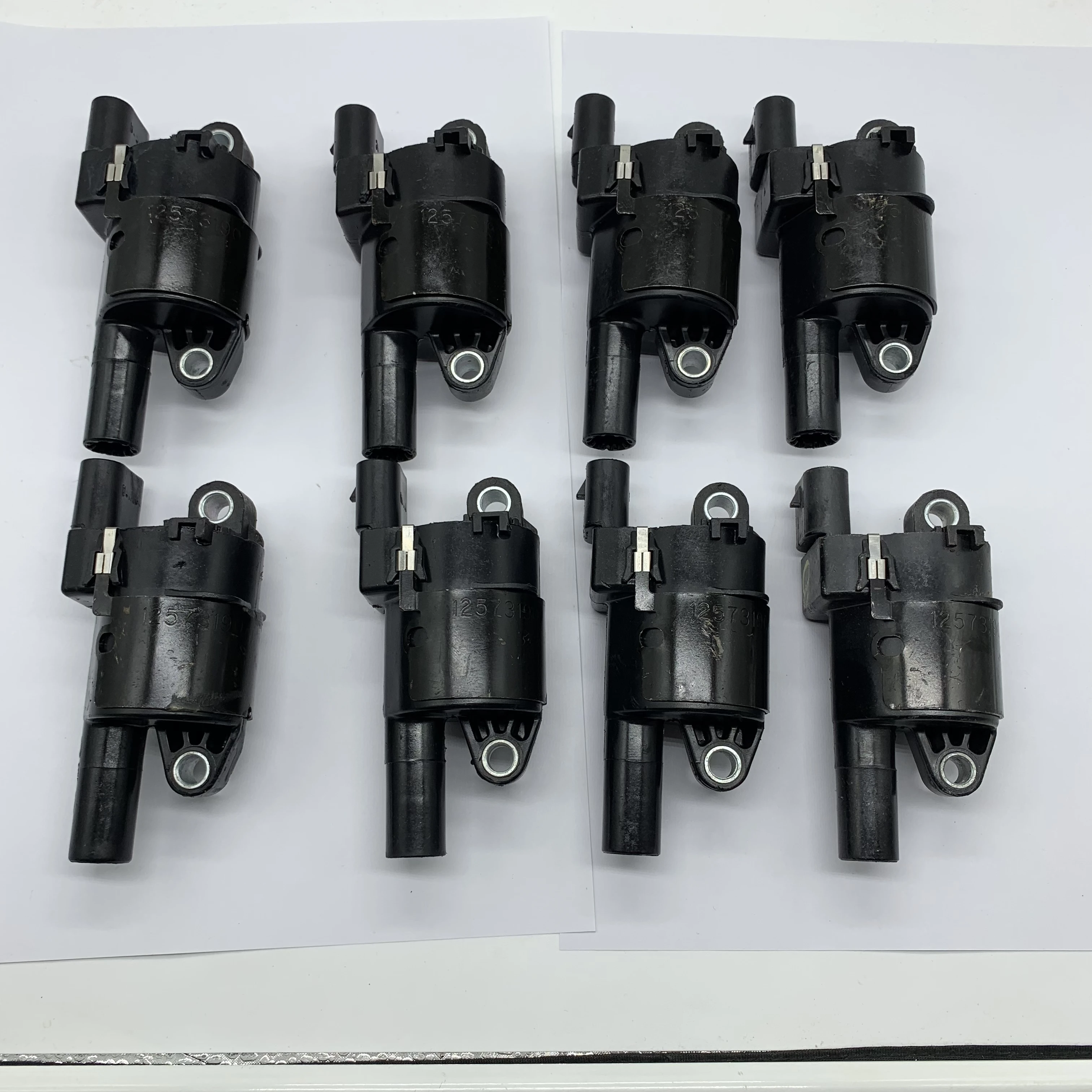 1/8 Pcs High Quality Ignition Coil 12573190 For BUICK CHEVROLET CADILLAC GMC HUMMER D514A UF414
1/8 Pcs High Quality Ignition Coil 12573190 For BUICK CHEVROLET CADILLAC GMC HUMMER D514A UF414