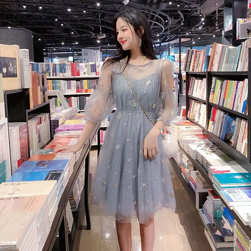High Waist Dress Women Summer Sweet O-Collar Puff Sleeve Princess Girlish Tender Elegant Korean Style Chic
High Waist Dress Women Summer Sweet O-Collar Puff Sleeve Princess Girlish Tender Elegant Korean Style Chic