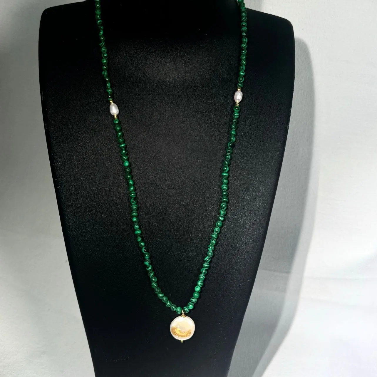 Necklace handmade factory wholesale turquoise neck chain sweater chain retro elegant simple atmosphere versatile decoration
Necklace handmade factory wholesale turquoise neck chain sweater chain retro elegant simple atmosphere versatile decoration