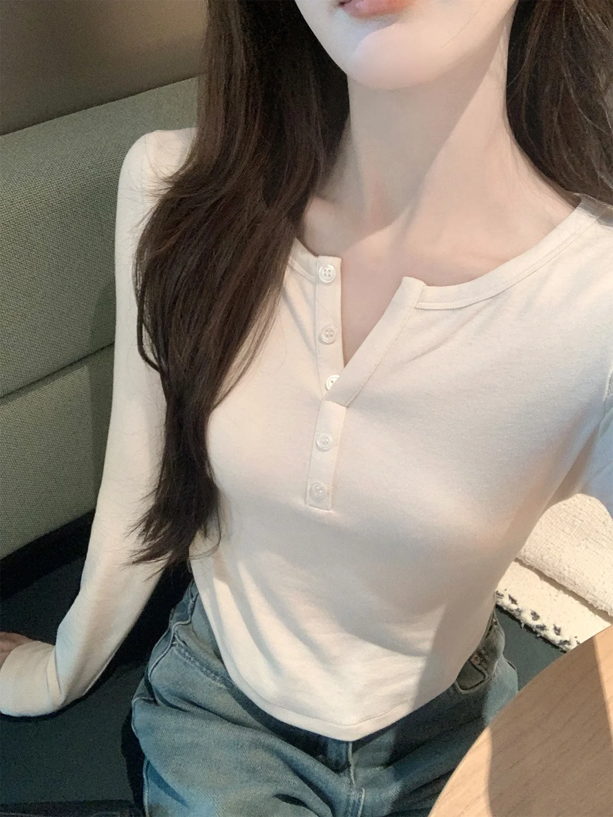 Zhenzhen Home Slimming Long Sve round Ne Basic T-irt Women's Faionable ort Sle Commute Sle Pure Color Cotton
Zhenzhen Home Slimming Long Sve round Ne Basic T-irt Women's Faionable ort Sle Commute Sle Pure Color Cotton