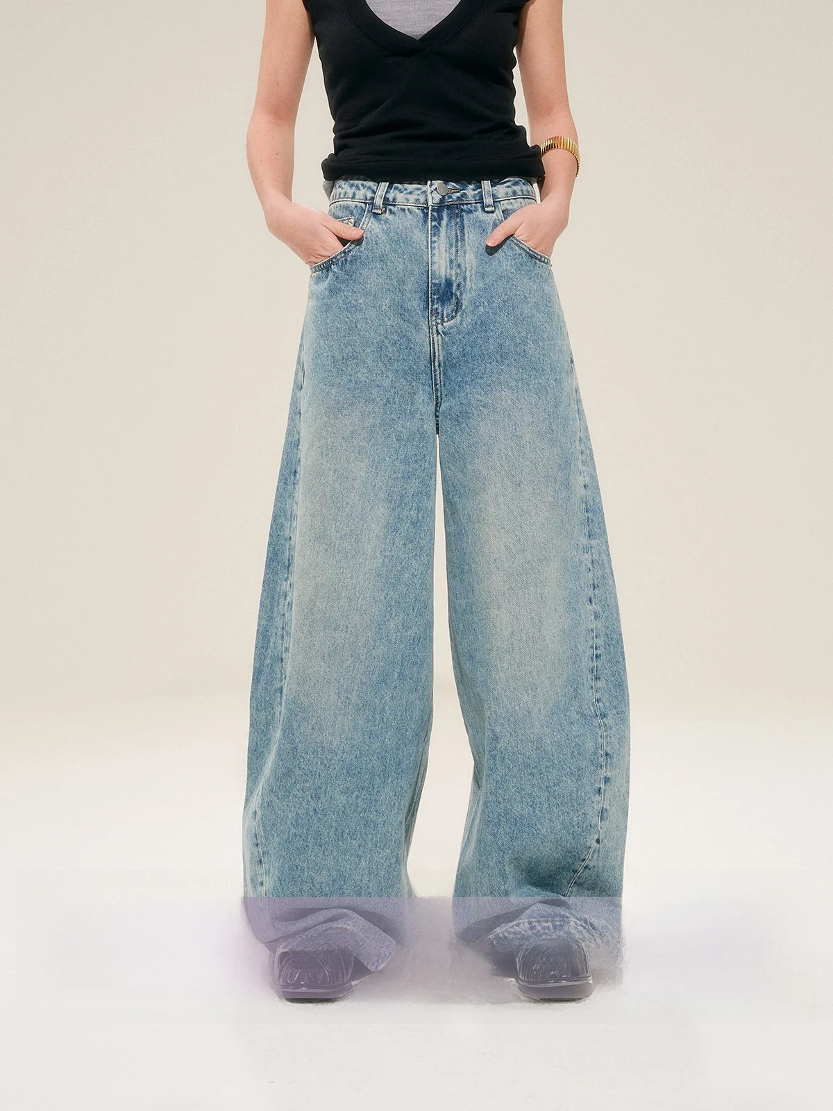 Classic Retro Snowflake Waed Loose High Waist Wide Leg Jeans Women's Casual Cotton Denim Pants Spring Season Allure
Classic Retro Snowflake Waed Loose High Waist Wide Leg Jeans Women's Casual Cotton Denim Pants Spring Season Allure