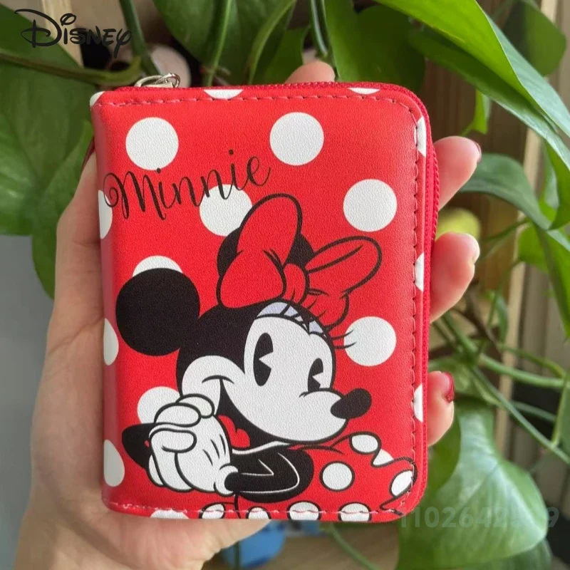 Disney New Women's Short Wallet Fashionable and High-quality PU Couple Wallet Cartoon Multifunctional Women's Change Card Bag
Disney New Women's Short Wallet Fashionable and High-quality PU Couple Wallet Cartoon Multifunctional Women's Change Card Bag