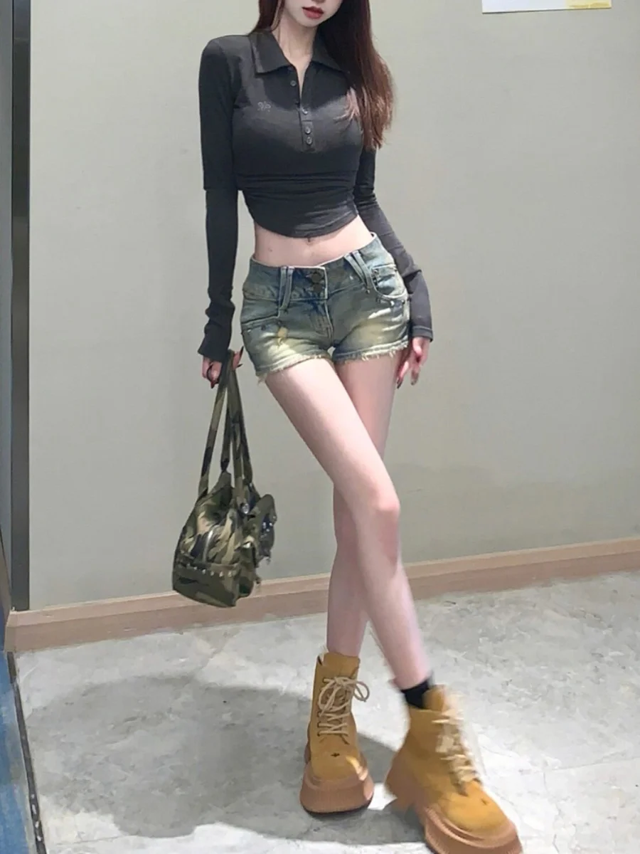 Retro Faded High Waist A-Line Denim Shorts Women's Design Sensation American Hot Girl Versatile Slimming High Waist Shorts
Retro Faded High Waist A-Line Denim Shorts Women's Design Sensation American Hot Girl Versatile Slimming High Waist Shorts