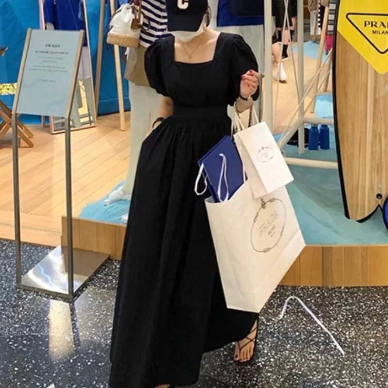 Retro Chic Women's A-Line Dress with Puffy Sleeves And Square Collar Breathable Comfortable Korean Style Summer Fashion Dress
Retro Chic Women's A-Line Dress with Puffy Sleeves And Square Collar Breathable Comfortable Korean Style Summer Fashion Dress