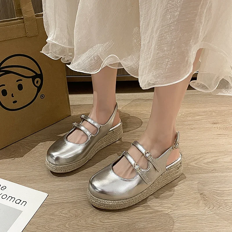 Shoes Female 2025 Brand Closed Toe Women's Sandals Fashion Buckle Strap Casual Sandals Women Summer Belt Buckle Shoes for Women
Shoes Female 2025 Brand Closed Toe Women's Sandals Fashion Buckle Strap Casual Sandals Women Summer Belt Buckle Shoes for Women