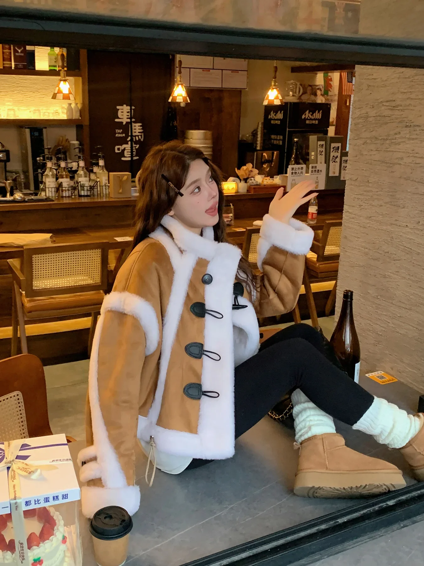 Women 2023 Winter Fashion Real Lamb Fur Overcoats Female Genuine Fur Crop Jackets Ladies Thick Warm Buttons Short Coats O530
Women 2023 Winter Fashion Real Lamb Fur Overcoats Female Genuine Fur Crop Jackets Ladies Thick Warm Buttons Short Coats O530