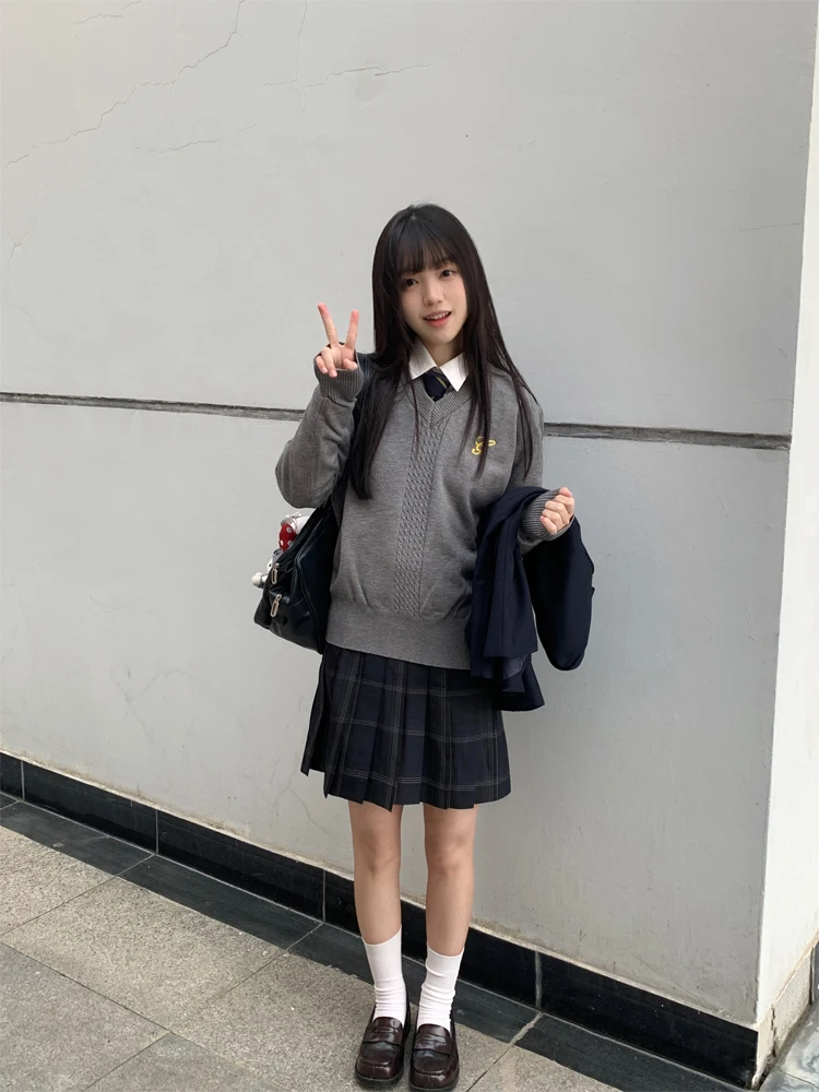 Women's Knitted Long Sve V-Ne Sweater Jk orm Winter Set Casual Loose Sle Knitwear Floral Pattern Autumn Winter Outfit
Women's Knitted Long Sve V-Ne Sweater Jk orm Winter Set Casual Loose Sle Knitwear Floral Pattern Autumn Winter Outfit