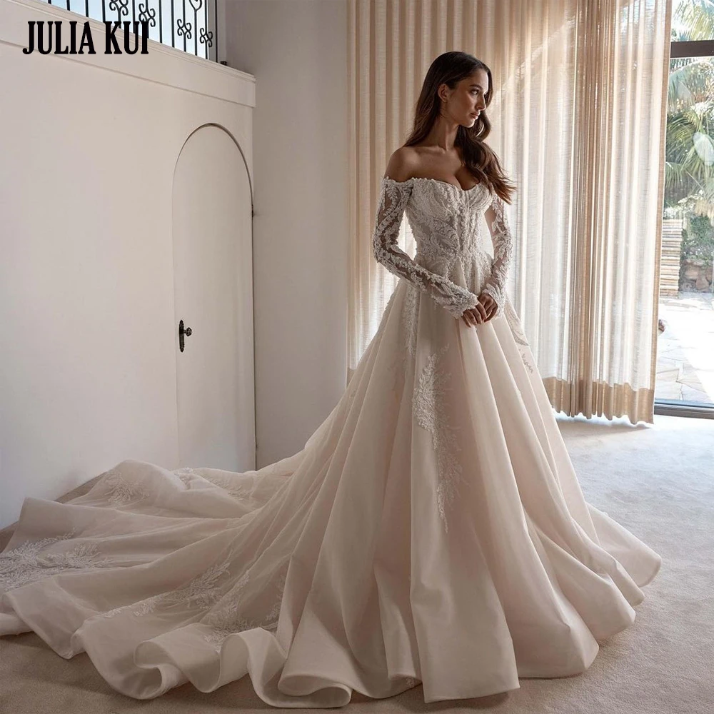 Julia Kui Elegance Tulle Beading Pearls Embroidery Lace A-Line Wedding Dresses Customize Off Shoulder Full Sleeves Bridal Gowns
Julia Kui Elegance Tulle Beading Pearls Embroidery Lace A-Line Wedding Dresses Customize Off Shoulder Full Sleeves Bridal Gowns