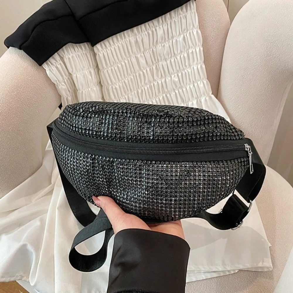Lightweight Rhinestone Waist Packs Versatile Wide Shoulder Strap Chest Bag Phone Pack Korean Style Zipper Crossbody Bag Cycling
Lightweight Rhinestone Waist Packs Versatile Wide Shoulder Strap Chest Bag Phone Pack Korean Style Zipper Crossbody Bag Cycling