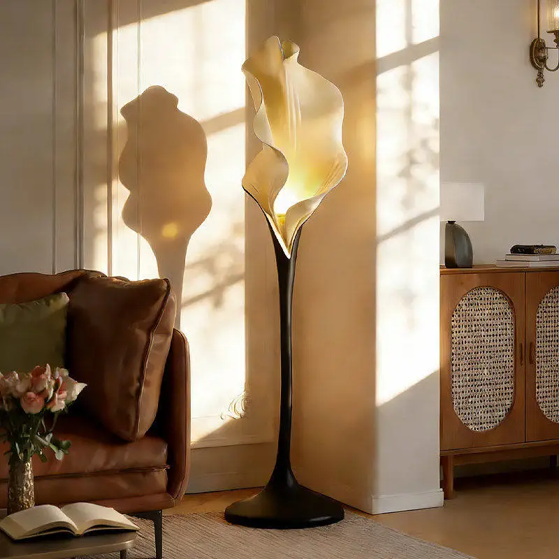 Light luxury floor lamp high value living room sofa next to high sense art bedroom atmosphere light
Light luxury floor lamp high value living room sofa next to high sense art bedroom atmosphere light