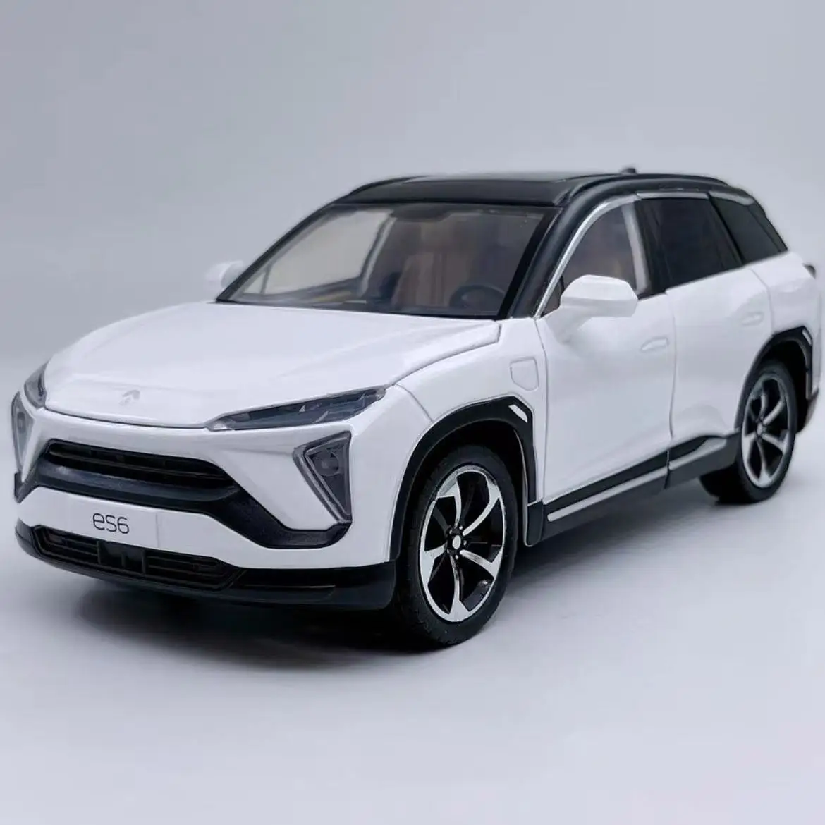 1:24 NIO ES8 ES6 SUV New Energy Vehicles Alloy Diecasts & Toy Vehicles Metal Toy Car Model Sound and light Collection Kids Toy
1:24 NIO ES8 ES6 SUV New Energy Vehicles Alloy Diecasts & Toy Vehicles Metal Toy Car Model Sound and light Collection Kids Toy