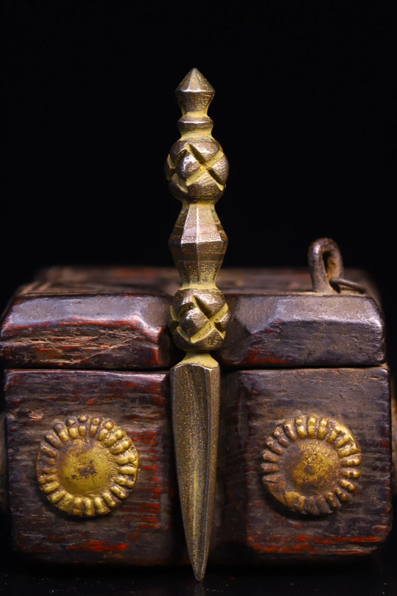 4"Tibetan Temple Collection Old Tiantie Wear Knife mark pattern Dorje Vajra Phurpa Pendant Amulet Dharma Town house Exorcism
4"Tibetan Temple Collection Old Tiantie Wear Knife mark pattern Dorje Vajra Phurpa Pendant Amulet Dharma Town house Exorcism