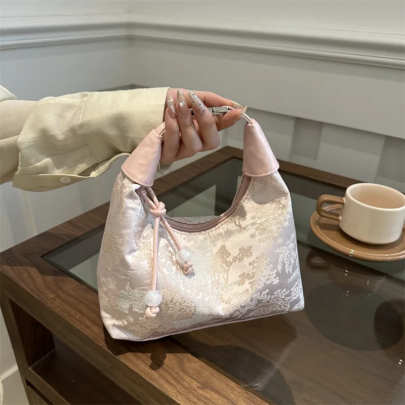 Chinese Style Handbag Purses Canvas Hanfu Embroidery Handbag Zipper Crossbody Bag Cheongsam Bag Party Tote Handbag For Women
Chinese Style Handbag Purses Canvas Hanfu Embroidery Handbag Zipper Crossbody Bag Cheongsam Bag Party Tote Handbag For Women