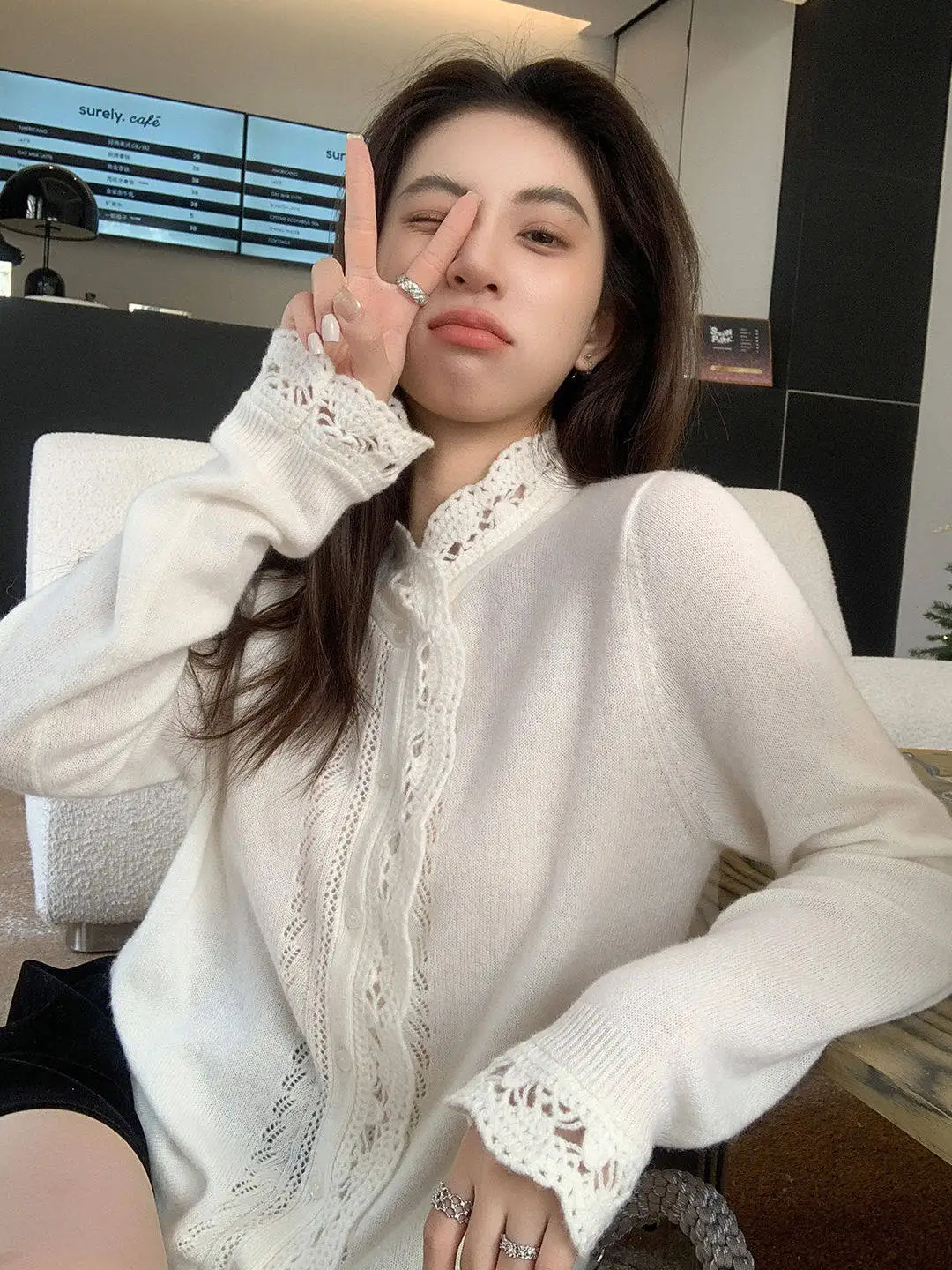 Soft Cozy Women's Camere Knitted Sweater Spring 2026 Gentle Design Hollow out Lace Comfortable Long Sve Open Cardigan
Soft Cozy Women's Camere Knitted Sweater Spring 2026 Gentle Design Hollow out Lace Comfortable Long Sve Open Cardigan