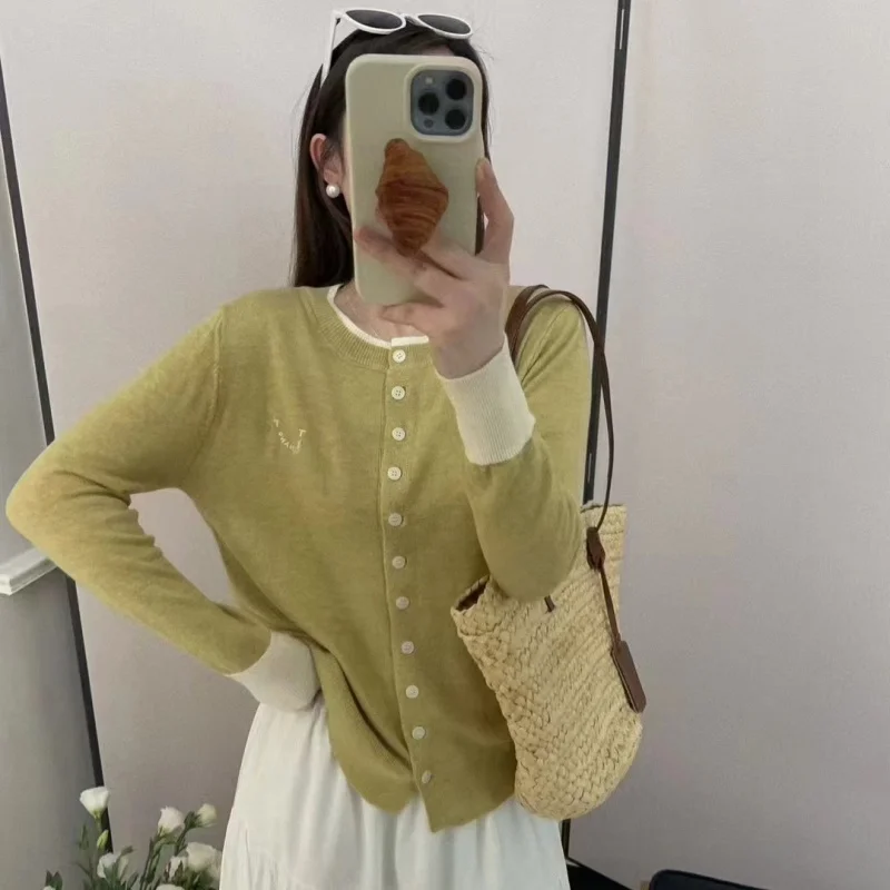 Women's Jacket Spring/Summer New Collection Wool O-neck Knitted Cardigan Korean Fashion Sweater Loose Color blocked Top Women's
Women's Jacket Spring/Summer New Collection Wool O-neck Knitted Cardigan Korean Fashion Sweater Loose Color blocked Top Women's