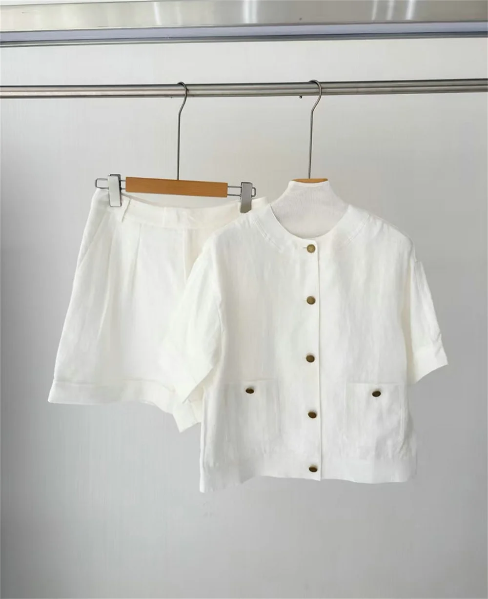 Women's 2026 Spring/Summer New Matching Sets Crew Neck Button-Up Linen Short-Sleeve Top and Casual Shorts Two-Piece Set
Women's 2026 Spring/Summer New Matching Sets Crew Neck Button-Up Linen Short-Sleeve Top and Casual Shorts Two-Piece Set