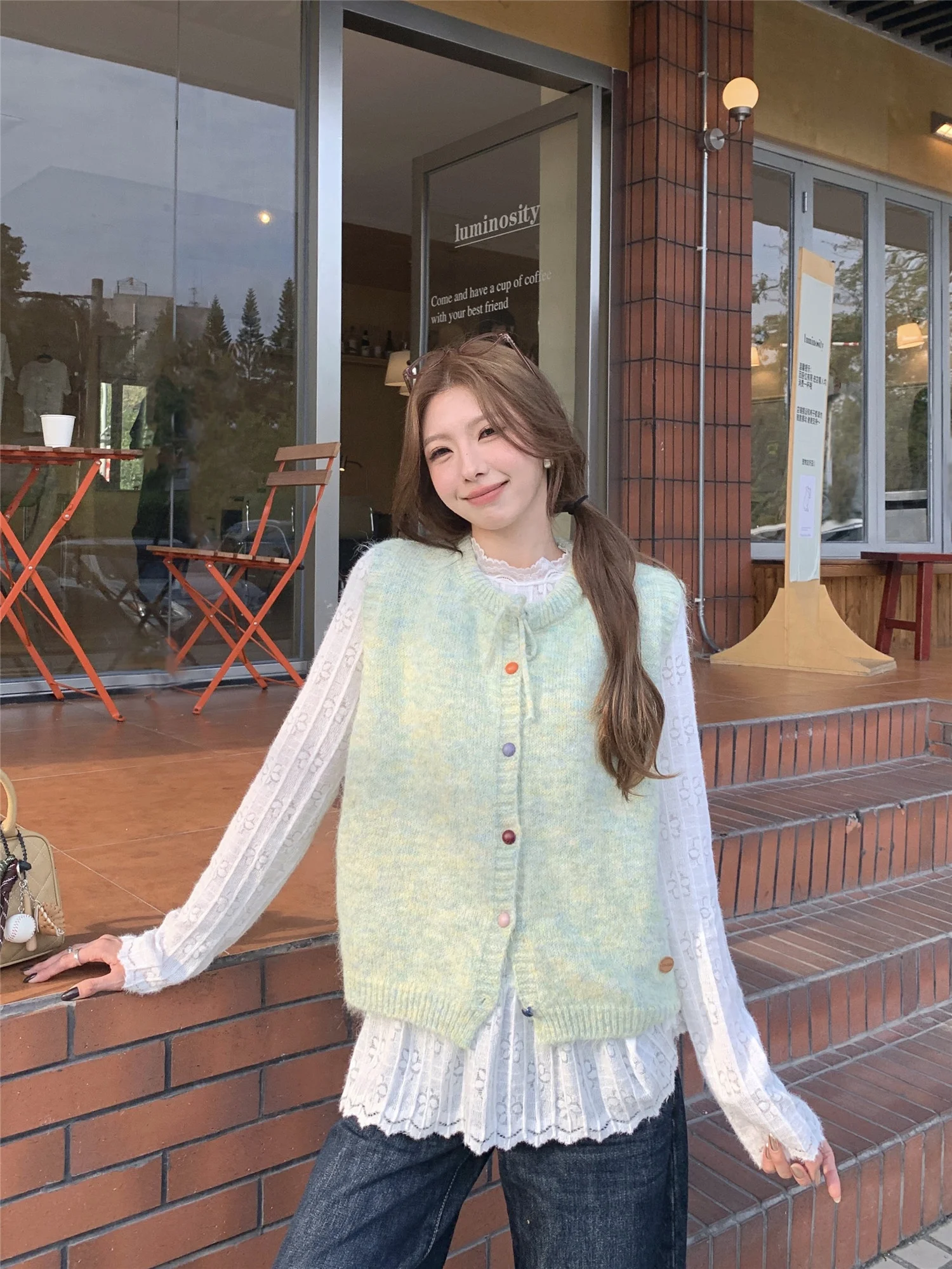 Женский облегающий вязаный свитер-топ, новинка весенней коллекции, свободный жилет с поясом, базовая кофта, нижняя одежда, повседневный модный комплект
Женский облегающий вязаный свитер-топ, новинка весенней коллекции, свободный жилет с поясом, базовая кофта, нижняя одежда, повседневный модный комплект