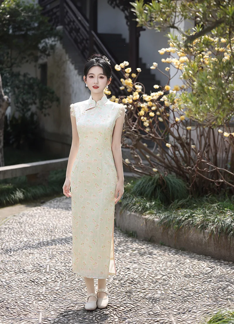 Chinese Style Daily Suzhou Long Cheongsam Improved Young Women's Flutter Sleeve Summer Qipao
Chinese Style Daily Suzhou Long Cheongsam Improved Young Women's Flutter Sleeve Summer Qipao