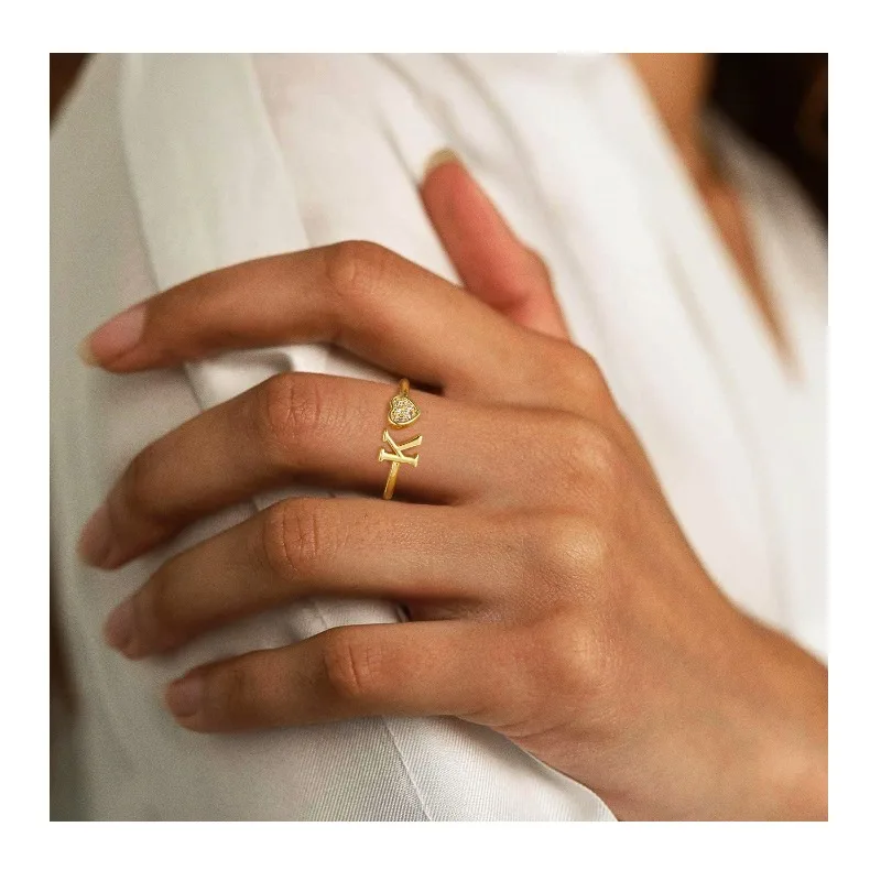 Wind Jewelry, Letter Heart-shaped Zircon Design Ring, Niche High-end Versatile Open Ring.
Wind Jewelry, Letter Heart-shaped Zircon Design Ring, Niche High-end Versatile Open Ring.