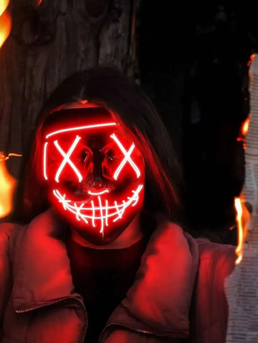 LED Scary Cosplay Mask With 3 Lighting Modes For Halloween Party Rave Costume
LED Scary Cosplay Mask With 3 Lighting Modes For Halloween Party Rave Costume
