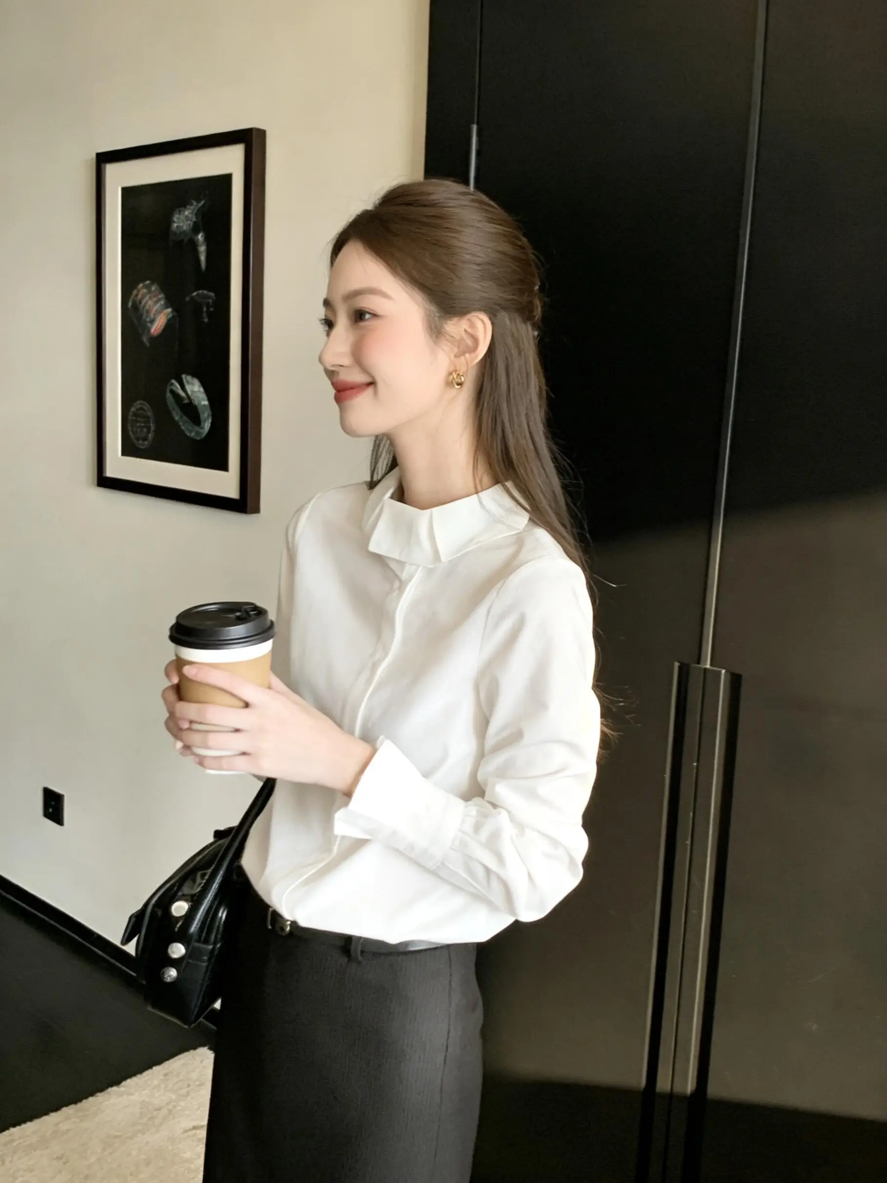 Корейская винтажная клетчатая блузка с длинным рукавом и воротником с рюшами для женщин: элегантная, стройнящая, модная, для весеннего сезона, премиум-класса
Корейская винтажная клетчатая блузка с длинным рукавом и воротником с рюшами для женщин: элегантная, стройнящая, модная, для весеннего сезона, премиум-класса