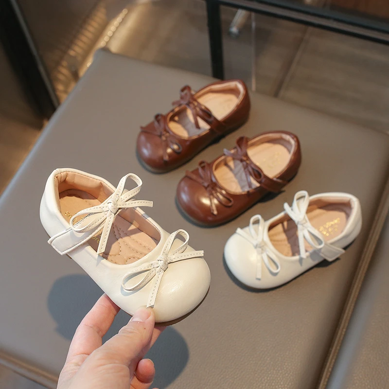 Baby Girls Leather Shoes Spring Autumn Children Bow Princess Shoes Comfortable Soft Soled Anti-Slippery Kids Casual Shoes
Baby Girls Leather Shoes Spring Autumn Children Bow Princess Shoes Comfortable Soft Soled Anti-Slippery Kids Casual Shoes