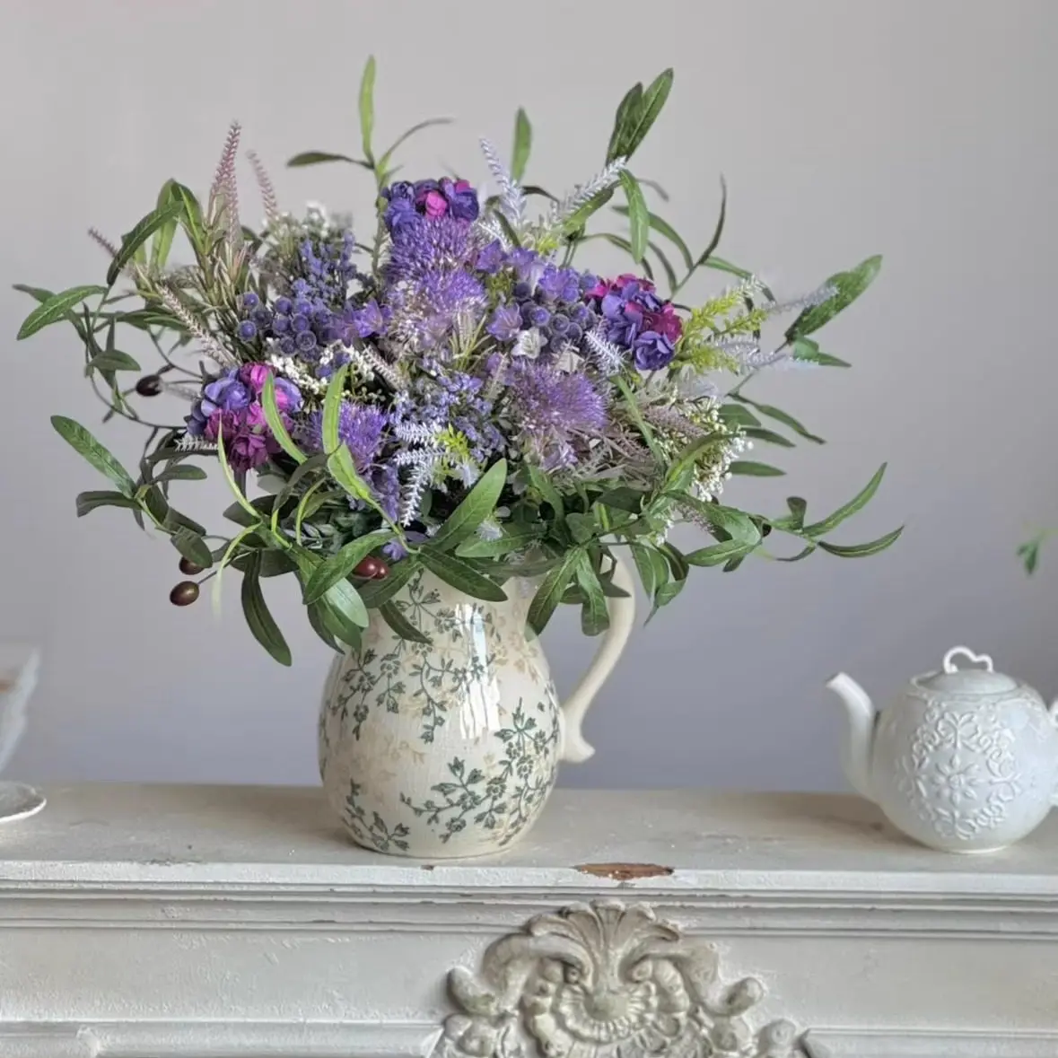 Французский мини-букет/искусственный букет премиум-класса/бионический букет фиолетового цвета для домашнего декора, искусственные цветы
Французский мини-букет/искусственный букет премиум-класса/бионический букет фиолетового цвета для домашнего декора, искусственные цветы