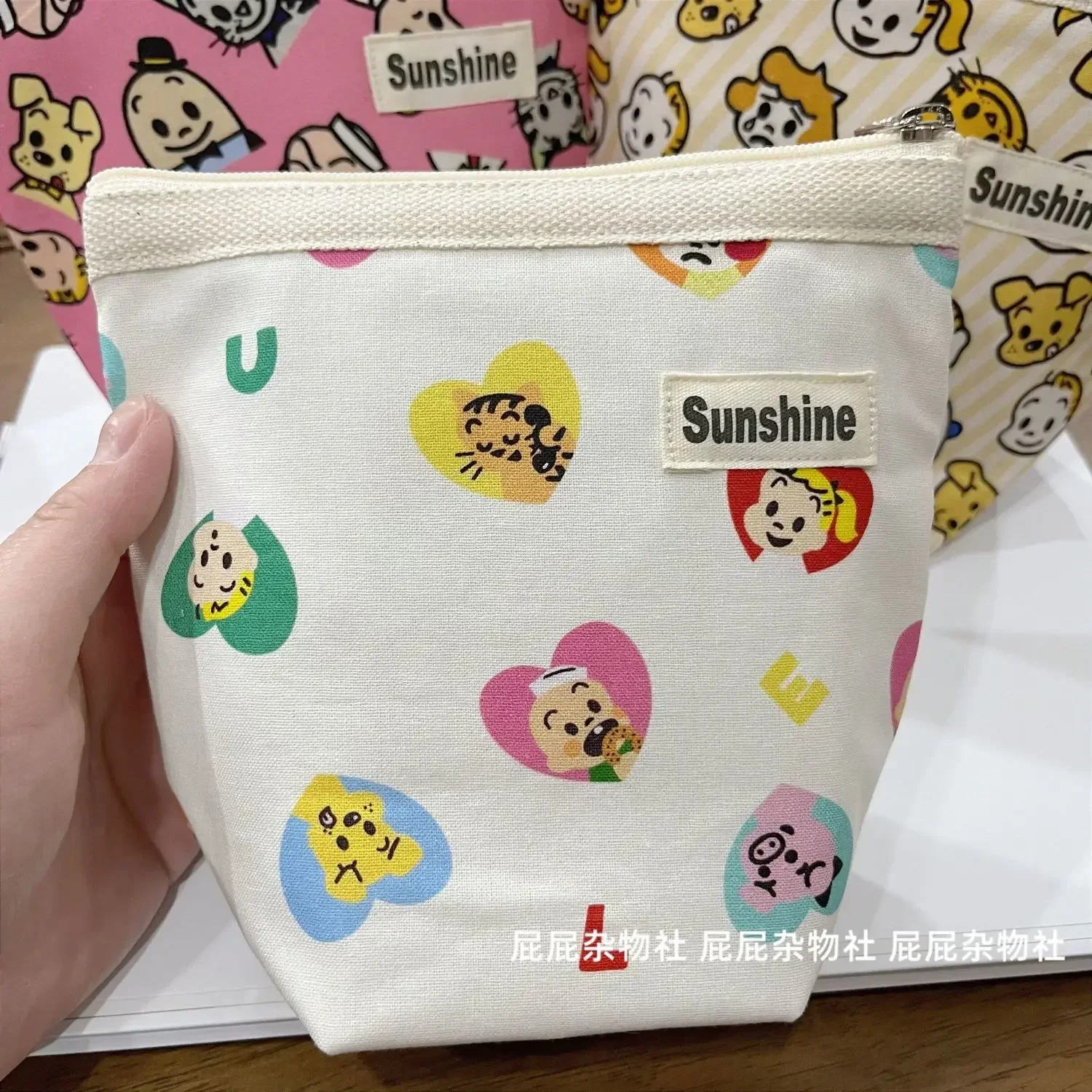 2024 New Harata Osamu Printed Canvas Storage Bag Cartoon Anime Student Wallet Cute Girl Makeup Bag Birthday Gift for Girlfriend
2024 New Harata Osamu Printed Canvas Storage Bag Cartoon Anime Student Wallet Cute Girl Makeup Bag Birthday Gift for Girlfriend