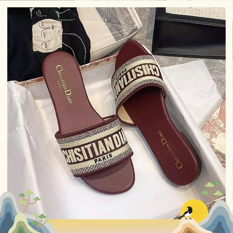 2026 Outdoor Sandals Clogs Beach Slippers Summer Men Fashion Slippers Indoor Home Slides Bathroom Shoes Comfortable Soft Flip Flops
2026 Outdoor Sandals Clogs Beach Slippers Summer Men Fashion Slippers Indoor Home Slides Bathroom Shoes Comfortable Soft Flip Flops