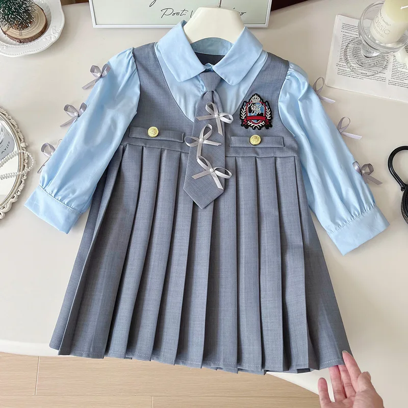 2025 New Girls School Uniform Style Dress Long Sleeve Peter Pan Collar Pleated Autumn Children's Pleated Dress Outfit 2-8 Years
2025 New Girls School Uniform Style Dress Long Sleeve Peter Pan Collar Pleated Autumn Children's Pleated Dress Outfit 2-8 Years