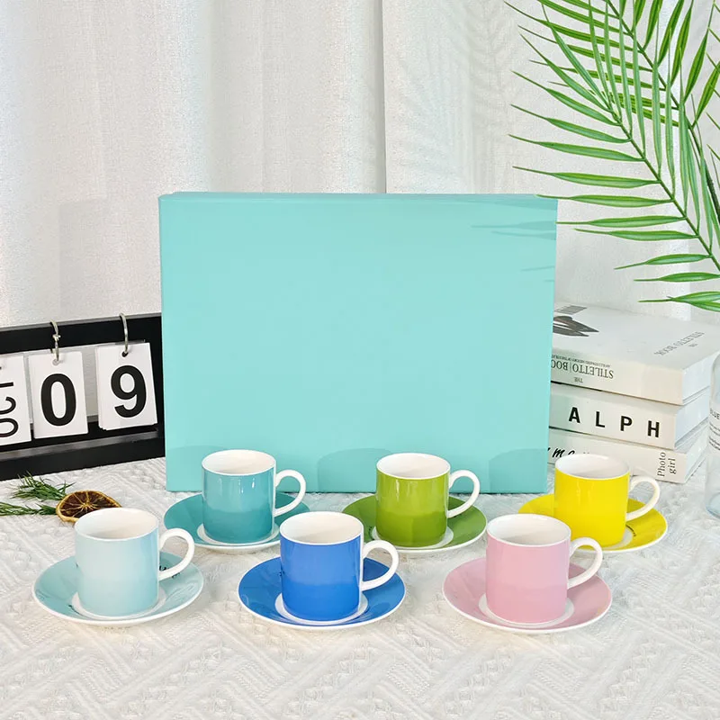 Цветные макароны, серия цветных букв, костяная фарфоровая кофейная чашка, тарелка, европейская чашка для послеобеденного чая и блюдце, набор, подарочная коробка
Цветные макароны, серия цветных букв, костяная фарфоровая кофейная чашка, тарелка, европейская чашка для послеобеденного чая и блюдце, набор, подарочная коробка