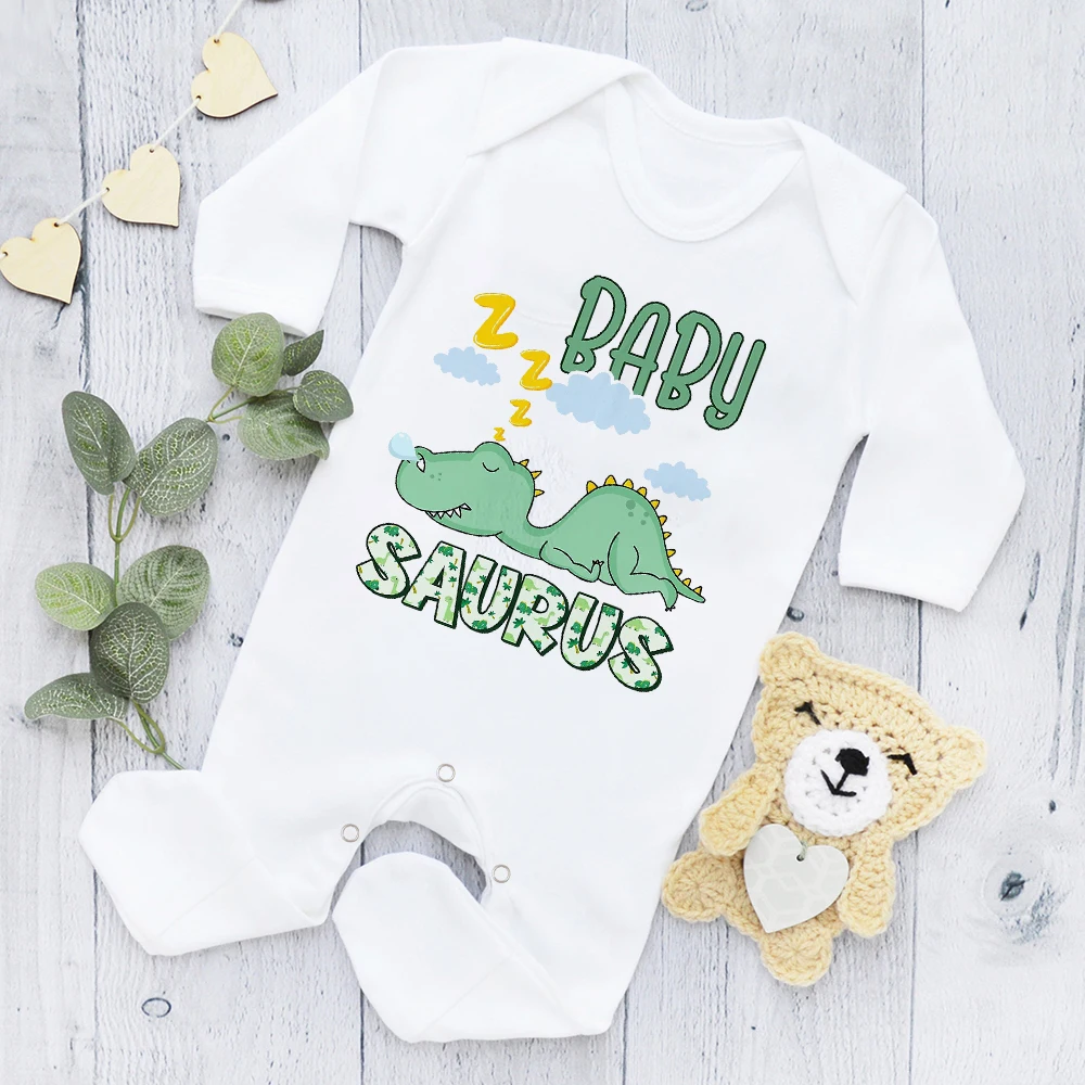Детская Пижама Saurus Babygrow, Детская домашняя одежда, детский Забавный Пижамный костюм, милая Одежда для мальчиков и девочек, подарок для крещения
Детская Пижама Saurus Babygrow, Детская домашняя одежда, детский Забавный Пижамный костюм, милая Одежда для мальчиков и девочек, подарок для крещения