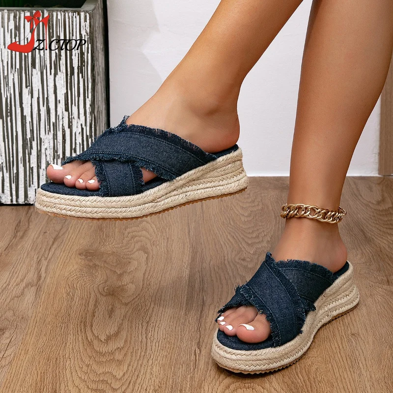 Women's Denim Thick Bottom Slippers New Summer Platform Wedges Slides High Heel Sandals Slip On Casual Shoes Big Size 42 43
Women's Denim Thick Bottom Slippers New Summer Platform Wedges Slides High Heel Sandals Slip On Casual Shoes Big Size 42 43