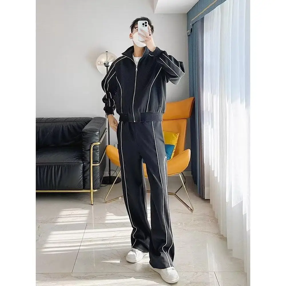 Весенняя мода, мужской повседневный спортивный комплект, крутые широкие брюки с воротником-стойкой, джинсовый костюм из двух предметов для подростков, полиэфирное волокно
Весенняя мода, мужской повседневный спортивный комплект, крутые широкие брюки с воротником-стойкой, джинсовый костюм из двух предметов для подростков, полиэфирное волокно