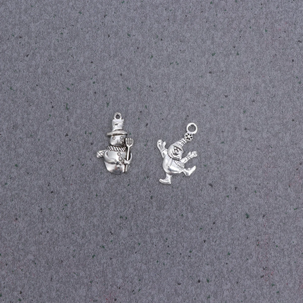 50Pcs Alloy Pendant Charms Christmas Theme DIY Jewelry Making Accessories for Necklace Bracelet Keychain Scrapbooking
50Pcs Alloy Pendant Charms Christmas Theme DIY Jewelry Making Accessories for Necklace Bracelet Keychain Scrapbooking