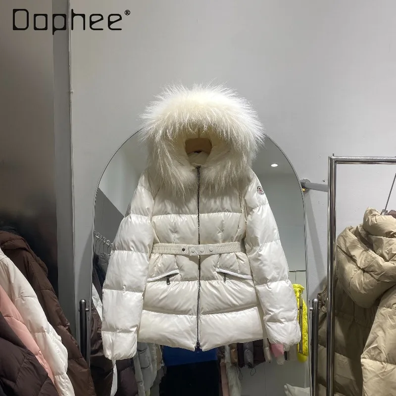 Облегающий пуховик с меховым воротником для женщин, короткий корейский шикарный карман на молнии, белое пуховое пальто, зимние утолщенные теплые пальто
Облегающий пуховик с меховым воротником для женщин, короткий корейский шикарный карман на молнии, белое пуховое пальто, зимние утолщенные теплые пальто