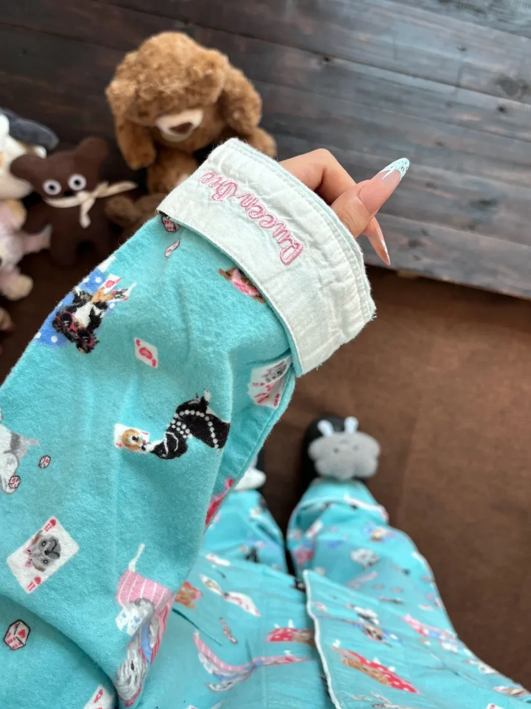 Pure Cotton Fleece Pajamas Long Sleeve Home Clothes for Men And Women Comfortable Breathable Sleepwear Soft Cotton Suit
Pure Cotton Fleece Pajamas Long Sleeve Home Clothes for Men And Women Comfortable Breathable Sleepwear Soft Cotton Suit