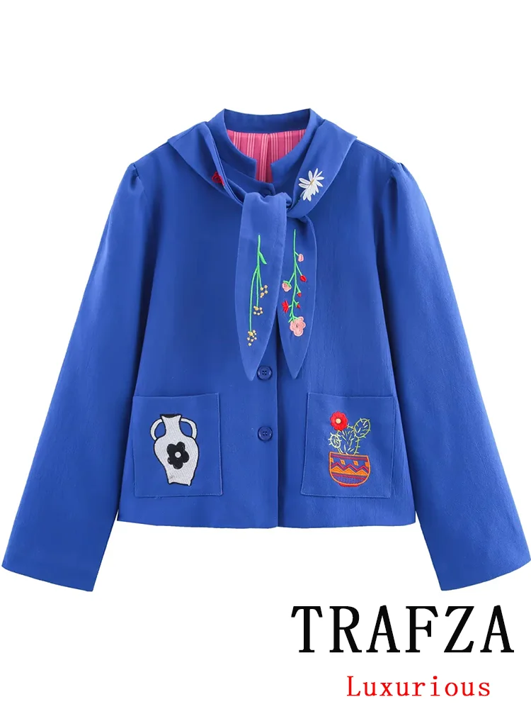 TRAFZA High Street Chic Women Jackets Embroidery Pleat O-Neck Button Long Sleeve Coats New Fashion 2025 Autumn Holiday Coats
TRAFZA High Street Chic Women Jackets Embroidery Pleat O-Neck Button Long Sleeve Coats New Fashion 2025 Autumn Holiday Coats