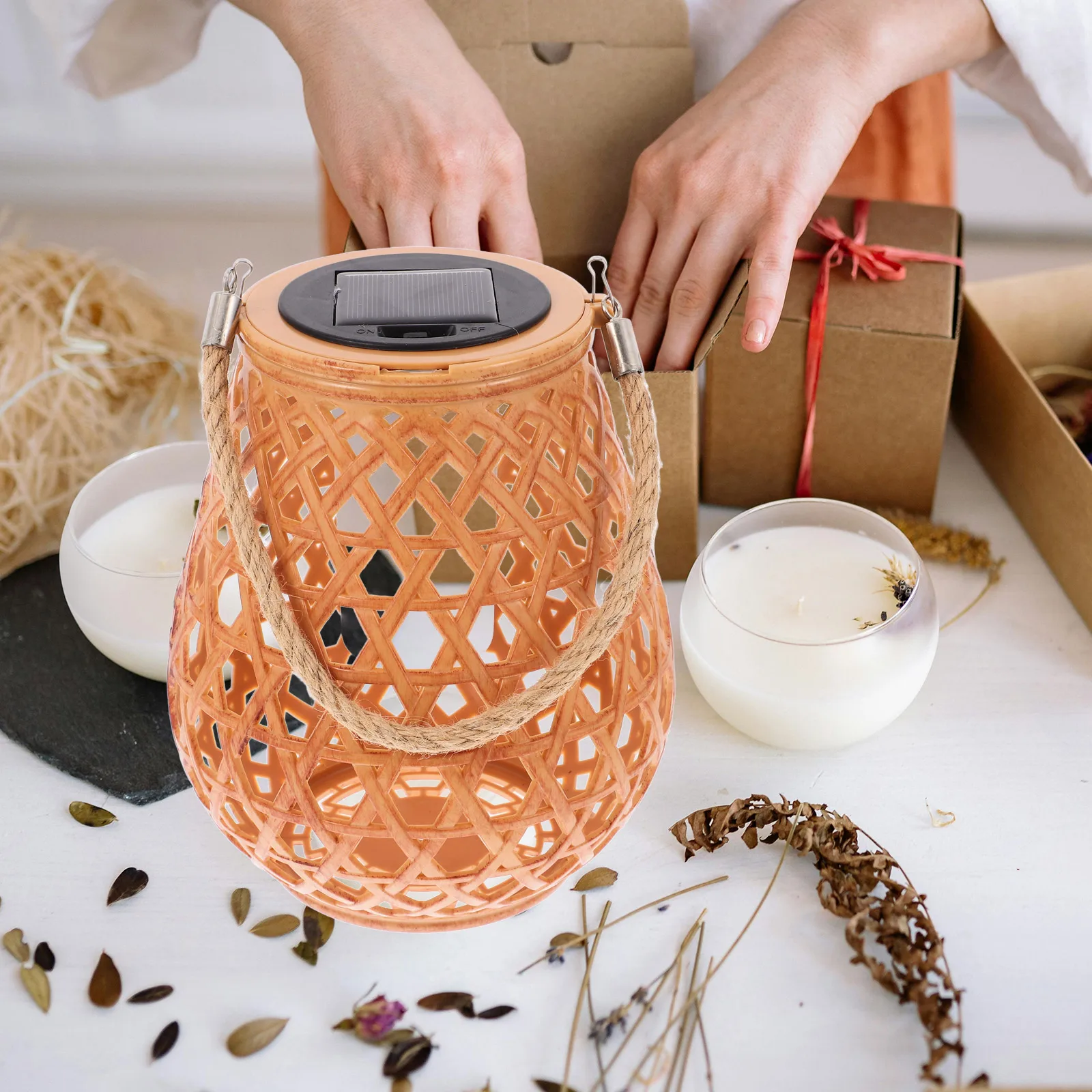Rattan Lantern Floor Lamp for Patio Garden Decor Outdoor Lanterns Wicker Solar Lights Solar Powered Automatic Sensor
Rattan Lantern Floor Lamp for Patio Garden Decor Outdoor Lanterns Wicker Solar Lights Solar Powered Automatic Sensor
