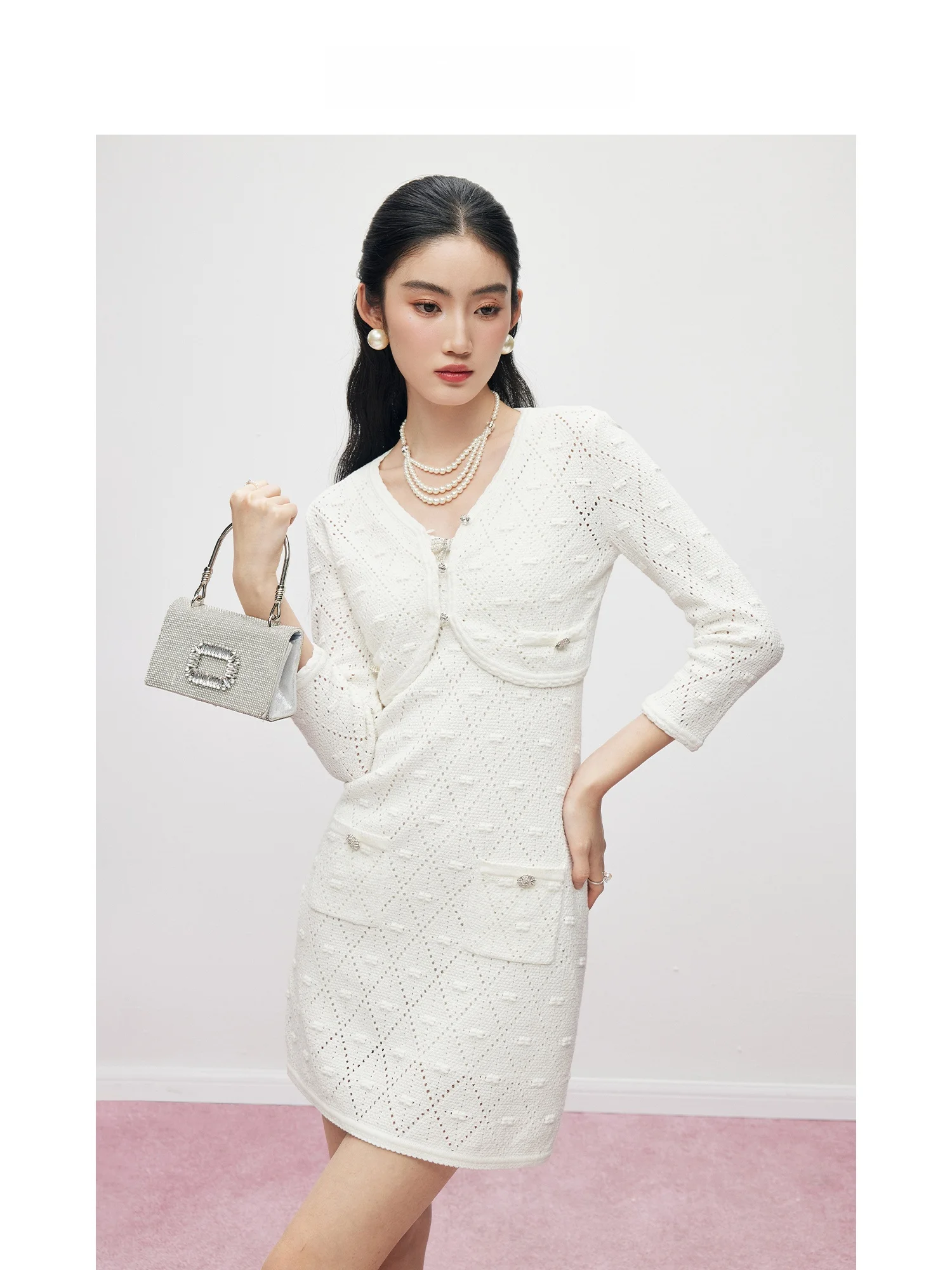 MandyZhang White Knitted Set with Hollow out Design And Diamond Buckle for Women Spring Summer Fashion Elegant Lady Cardigan
MandyZhang White Knitted Set with Hollow out Design And Diamond Buckle for Women Spring Summer Fashion Elegant Lady Cardigan