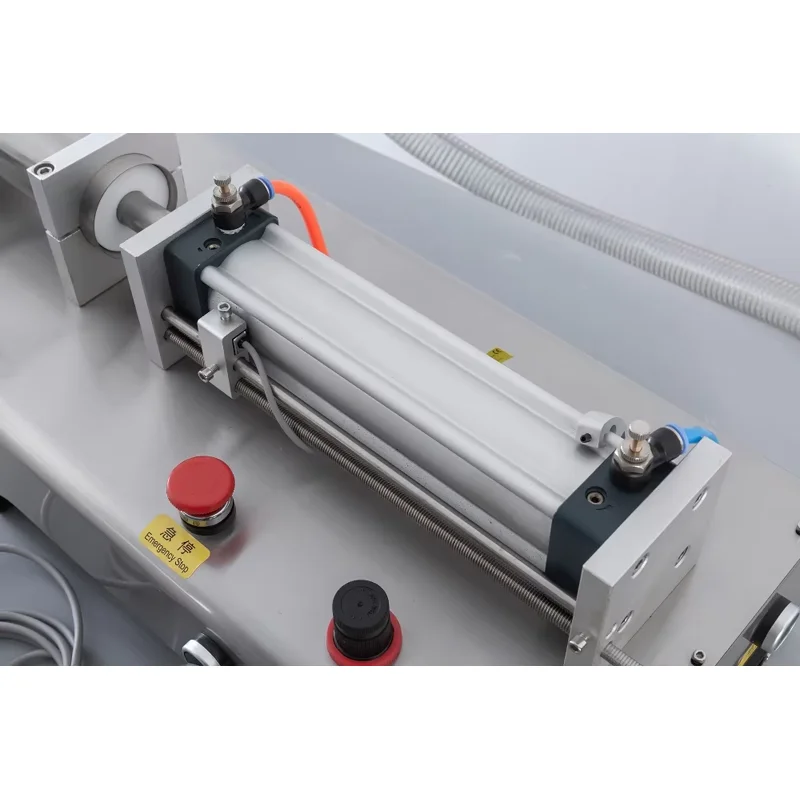 Liquid Filling Machine Stainless Steel Pedal Type Pneumatic Quantitative Juice Filling Machine Beverage Packing Filler Machine
Liquid Filling Machine Stainless Steel Pedal Type Pneumatic Quantitative Juice Filling Machine Beverage Packing Filler Machine