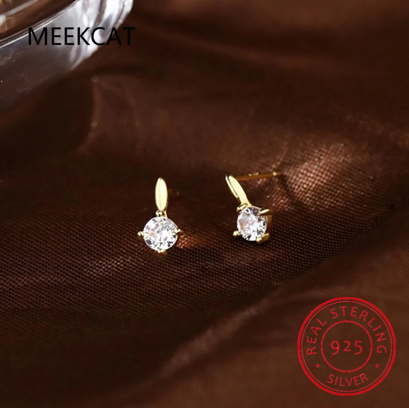 New VVS1 D Color Round Cut Eerrings for Women Test Passed Moissanite Diamond 925 Sterling Silver Earrings Fine Jewelry
New VVS1 D Color Round Cut Eerrings for Women Test Passed Moissanite Diamond 925 Sterling Silver Earrings Fine Jewelry