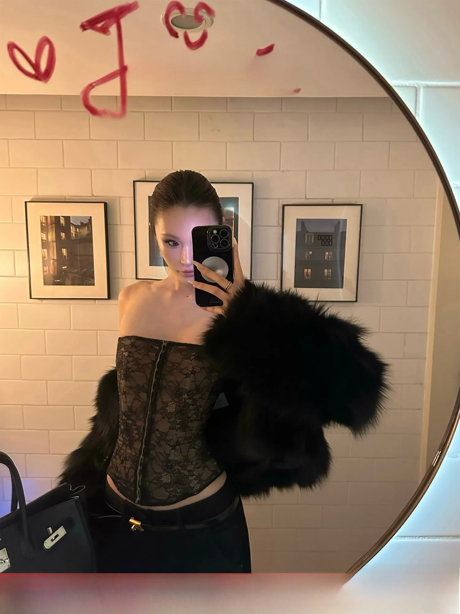 022stepll Черный кружевной укороченный топ для женщин, сексуальный дизайн, облегающий, с утяжкой на талии, короткий, весна 2026
022stepll Черный кружевной укороченный топ для женщин, сексуальный дизайн, облегающий, с утяжкой на талии, короткий, весна 2026