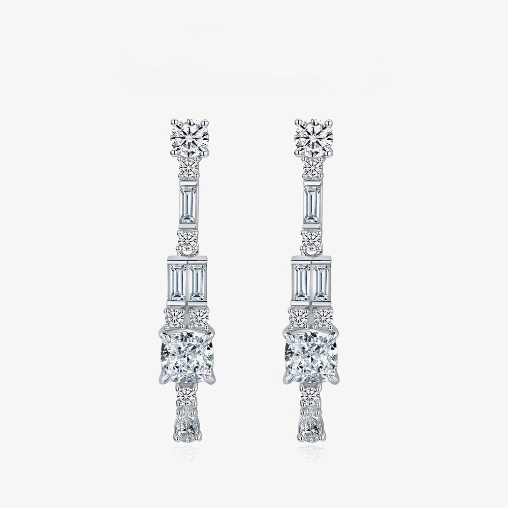 New S925 Silver 1.5ct Fat Square Ice Flower Cut 6 * 6 High Carbon Diamond Earrings with High-end Feeling, Wedding Jewelry
New S925 Silver 1.5ct Fat Square Ice Flower Cut 6 * 6 High Carbon Diamond Earrings with High-end Feeling, Wedding Jewelry
