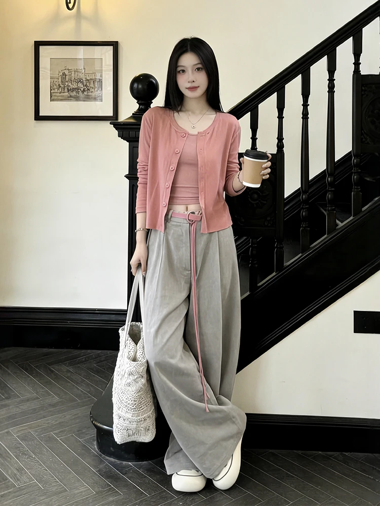 Spring 2026 Pink Open Cardigan Set Casual Inner Vest And High Waist Long Pants Women's Fashion Comfortable Three-piece Suit
Spring 2026 Pink Open Cardigan Set Casual Inner Vest And High Waist Long Pants Women's Fashion Comfortable Three-piece Suit