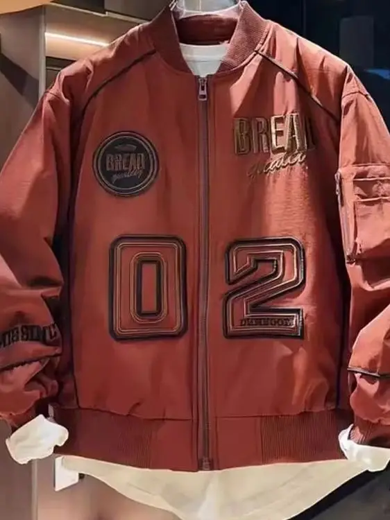 Новая мужская куртка-бомбер в стиле ретро, весна-осень 2025, с вышивкой и надписями, в американском бейсбольном стиле, для уличной моды
Новая мужская куртка-бомбер в стиле ретро, весна-осень 2025, с вышивкой и надписями, в американском бейсбольном стиле, для уличной моды