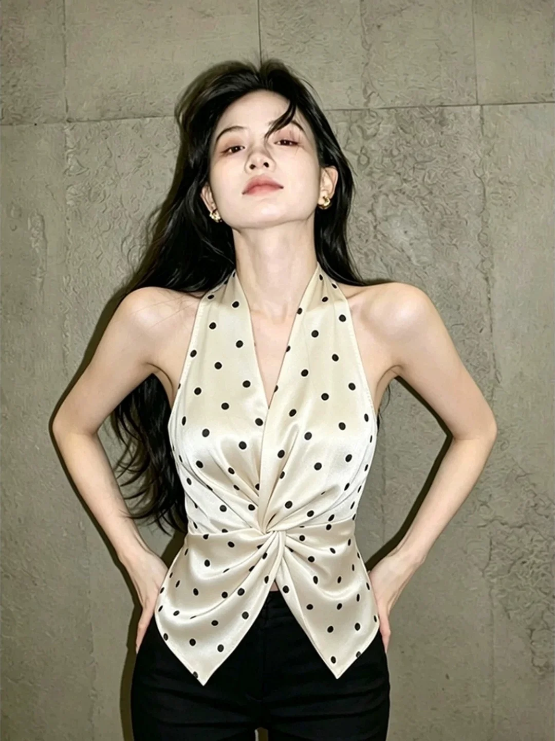 2026 Summer Trendy Design Polka Dot V-Neck Vest Women's Versatile Age-Defying Top Commute Style Slim Fit Regular Length
2026 Summer Trendy Design Polka Dot V-Neck Vest Women's Versatile Age-Defying Top Commute Style Slim Fit Regular Length