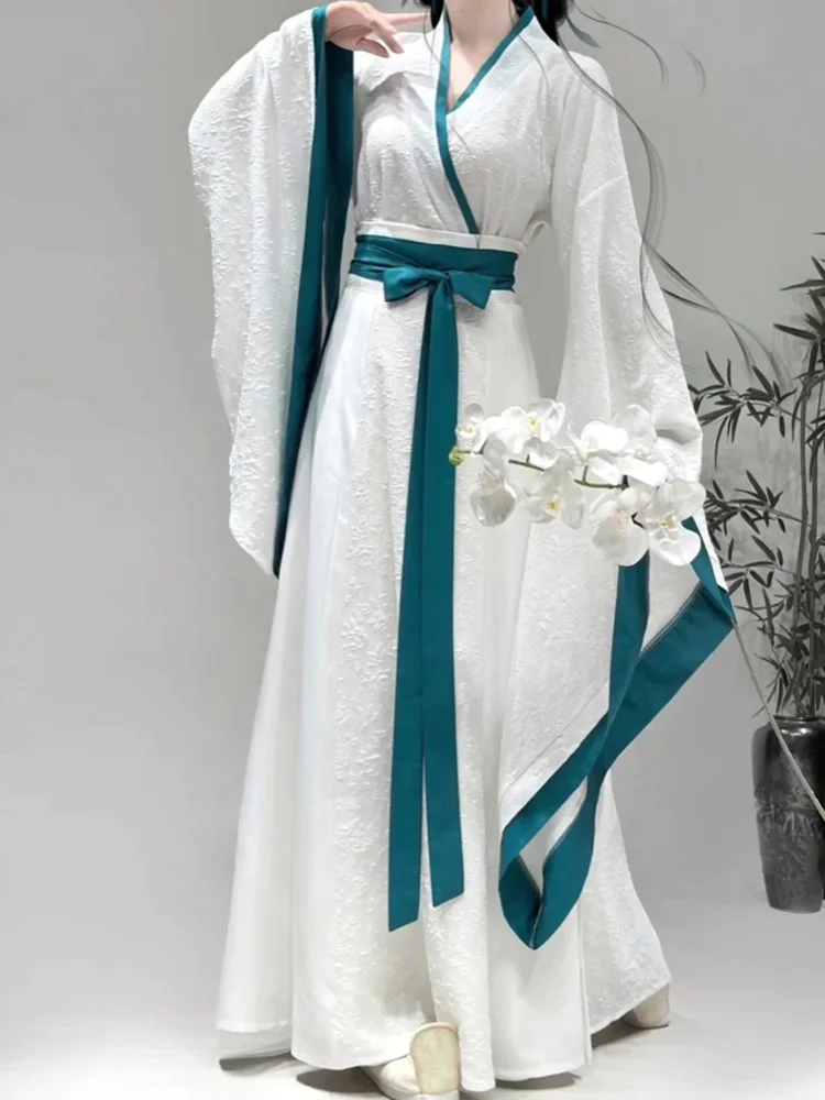 Новый китайский кружевной древний костюм, женский костюм для взрослых Hanfu 2026, Новое поступление, традиционный ансамбль Ele Fene
Новый китайский кружевной древний костюм, женский костюм для взрослых Hanfu 2026, Новое поступление, традиционный ансамбль Ele Fene