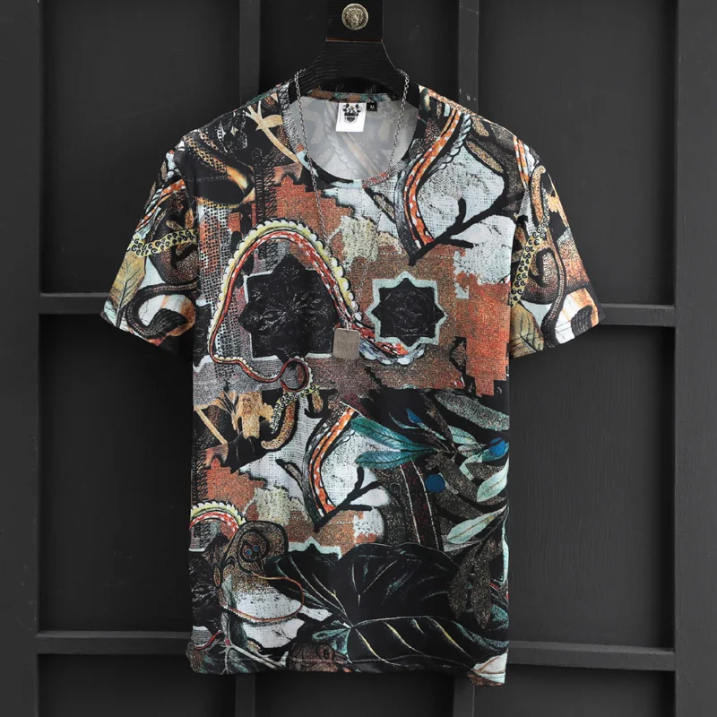 European and American men's wear summer 2022 new Abstract printing with short sleeves and round collar Fashion ice silk T-shir
European and American men's wear summer 2022 new Abstract printing with short sleeves and round collar Fashion ice silk T-shir