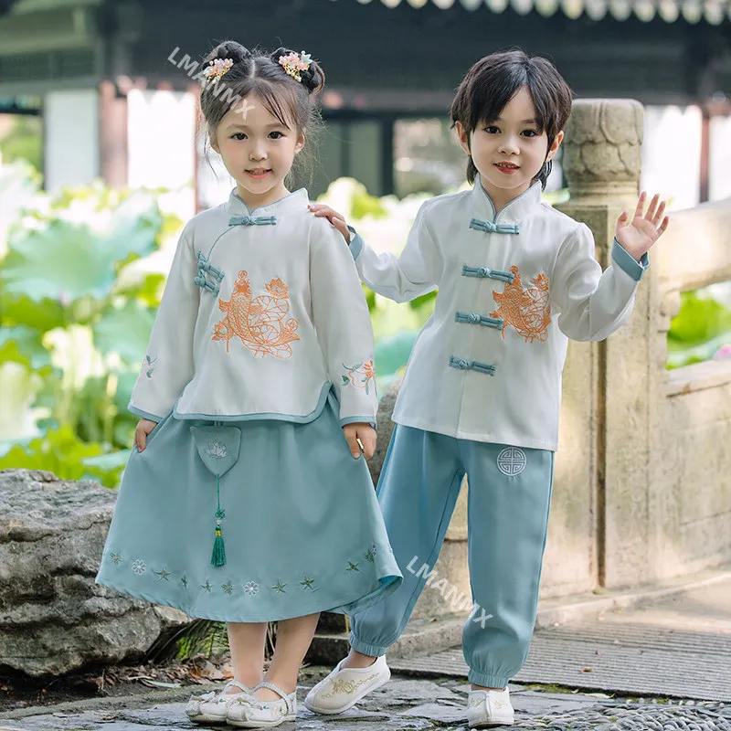 Hanfu performance costume, Chinese style Spring and Autumn school costume, children's Tang costume set
Hanfu performance costume, Chinese style Spring and Autumn school costume, children's Tang costume set